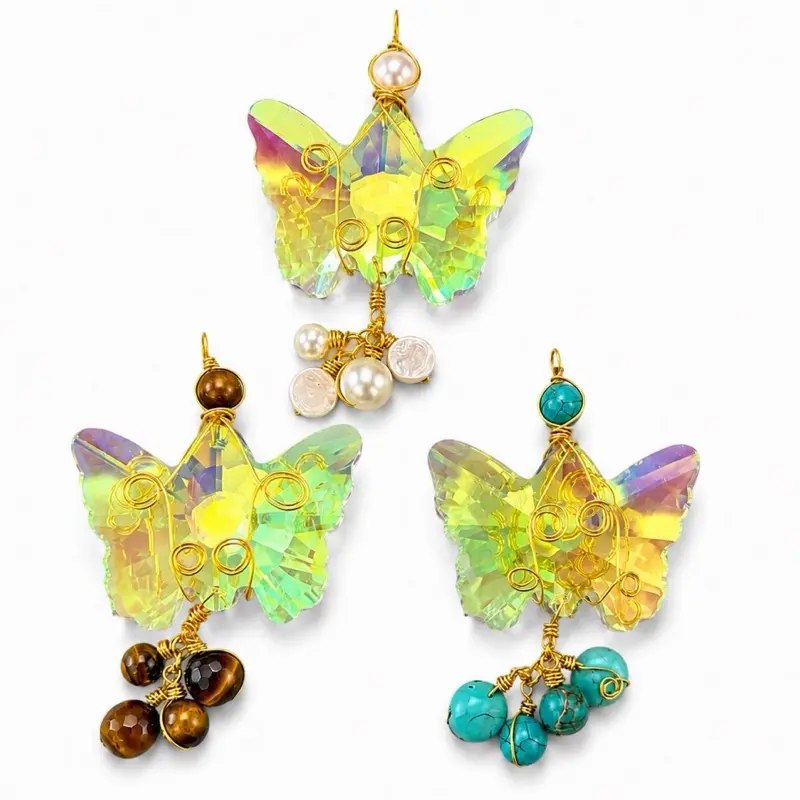 Maite Jewelry.                                                  AURORA CRISTAL pendant