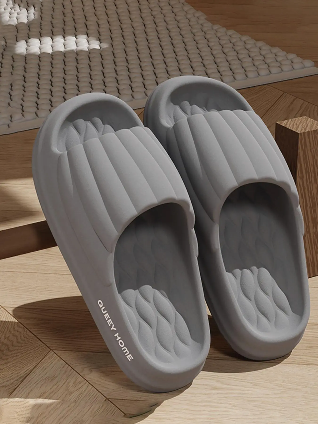 Men's Summer Slip-On Slippers, Soft Slippers, Lightweight Slippers, Fashionable Minimalist Indoor Home Footwear, Comfortable and Stylish Open-Toe Design for Everyday Use, Shoe