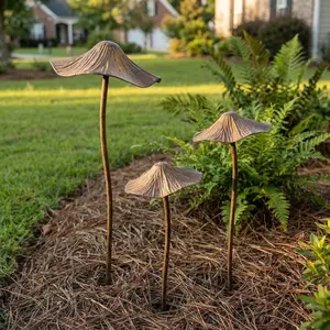 3pcs Mushroom Shaped Garden Decoration, Rustic Metal Stakes, Outdoor Garden Decor for Home, Farm, Patio, Grassland