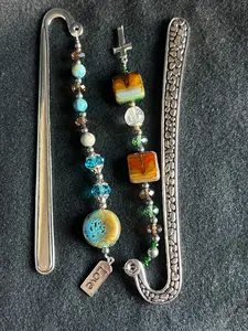 Vintage Green Agate Beaded Bookmark with Cross Charm