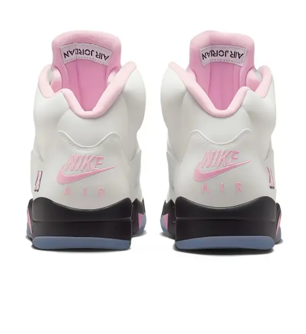 Unisex High‑Top Retro Basketball Sneakers Off‑White Upper Soft Pink Accents Black Midsole Clear Ice‑Blue Outsole Mesh Breathable Panel Trendy Street Fashion Daily Casual Shoes for Men Women
