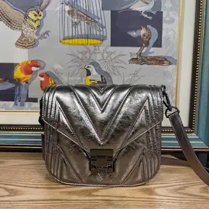 Pre-owned MCM Silver Saddle Bag V Pattern Design Fashion Trendy Designer Crossbody Bag for Women