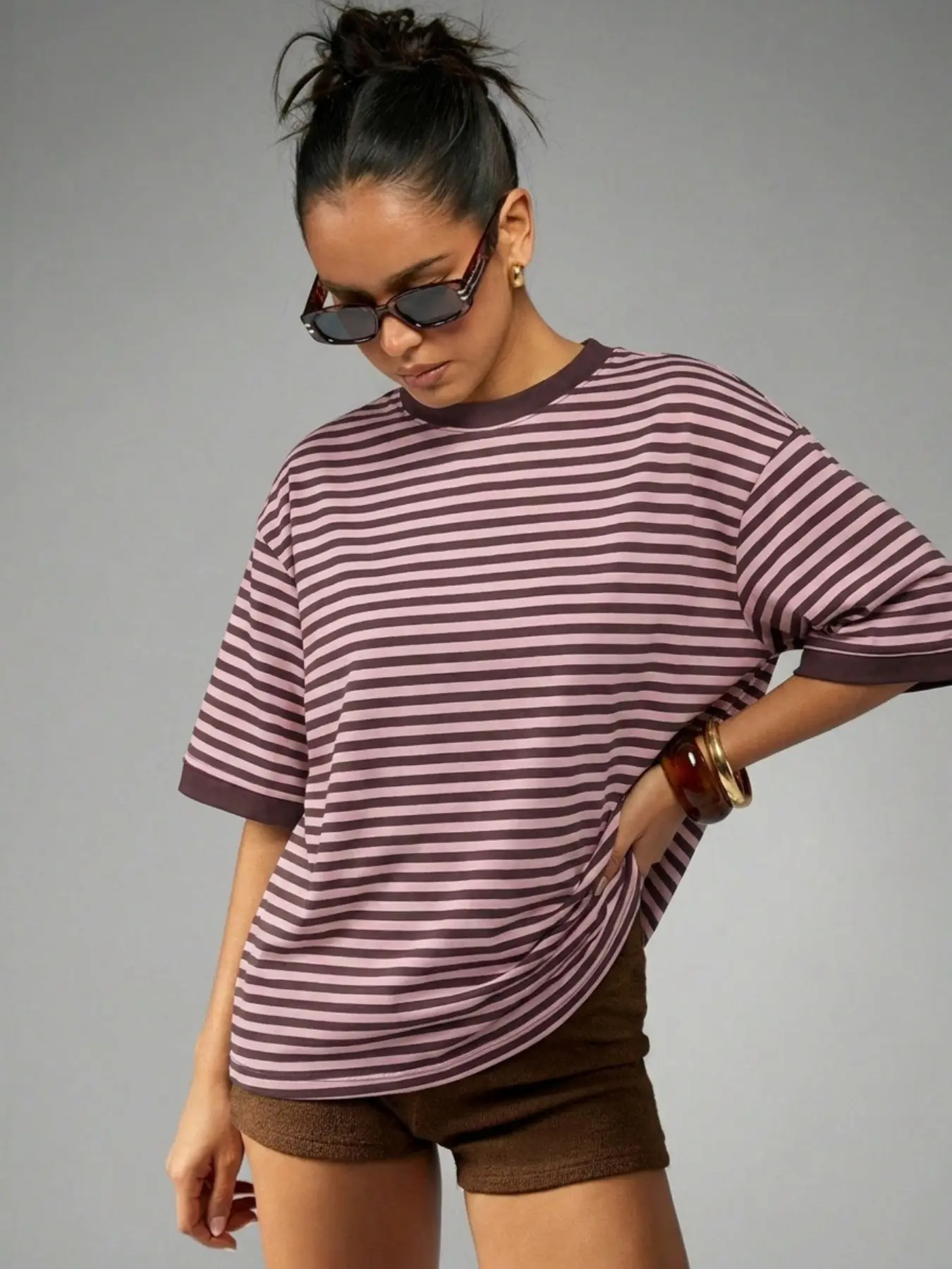 Vintage 90s Striped Loose Fit Baggy Oversize T-Shirt, Y2K Style Casual Round Neck Tee, Lgbtq Friendly Unisex Summer Top, Streetwear Basic Shirt, Comfortable Short Sleeve, Everyday Fashion