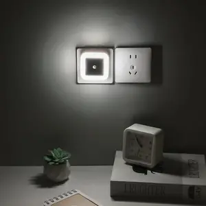 Plug-in Dusk to Dawn Night Light Auto Induction Soft Warm Light for Families Renters Elderly Bedroom Hallway Stairway Toilet Safe LED Night Lamp-YY0