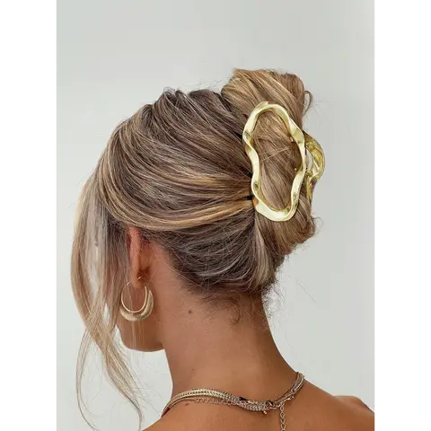 Take It Off Hair Clip Gold