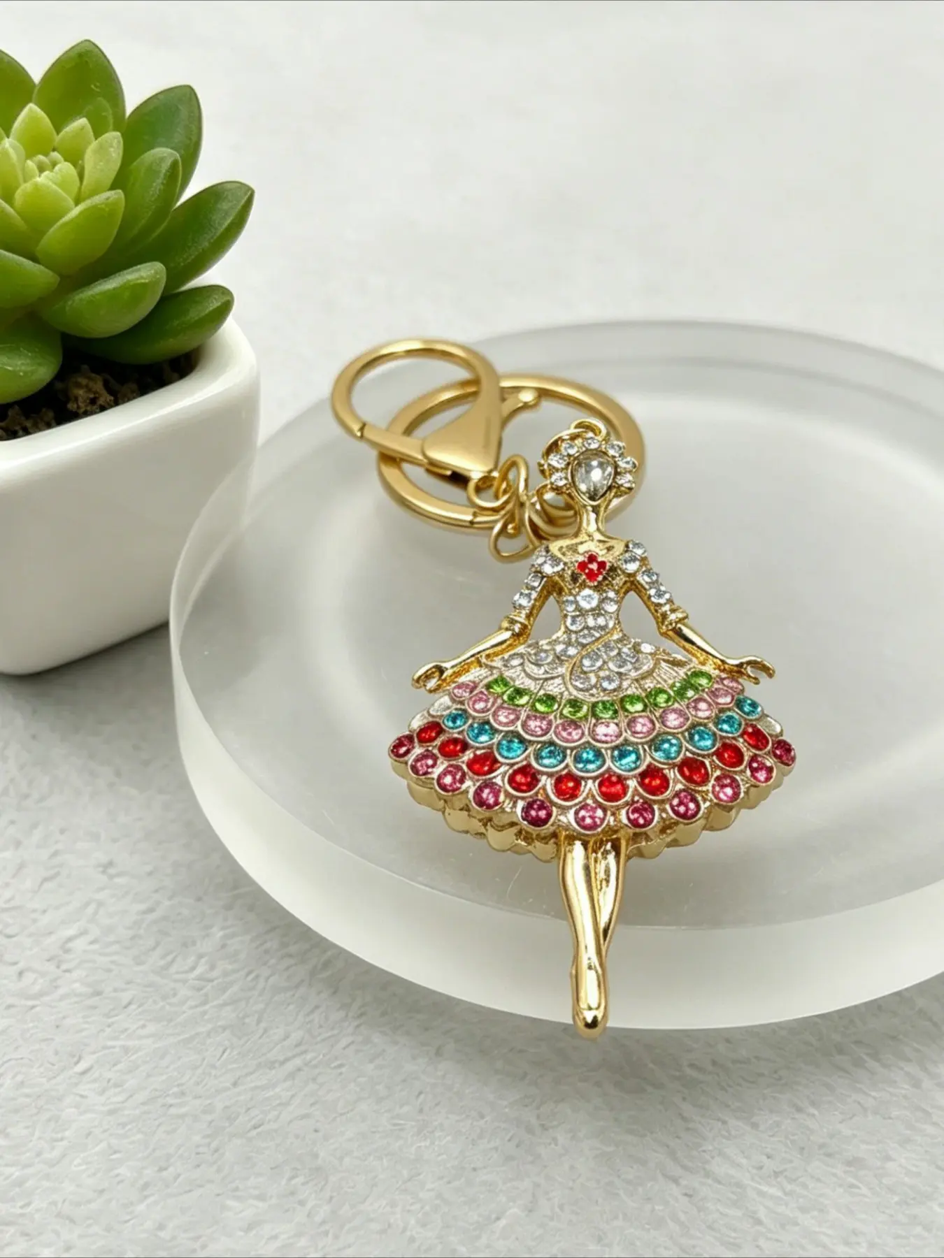 Elegant Ballerina Keychain Rhinestone Ballet Dancer Key Ring Charm for Women Bag Car Key Fashion Accessory Cute Keychains Gift