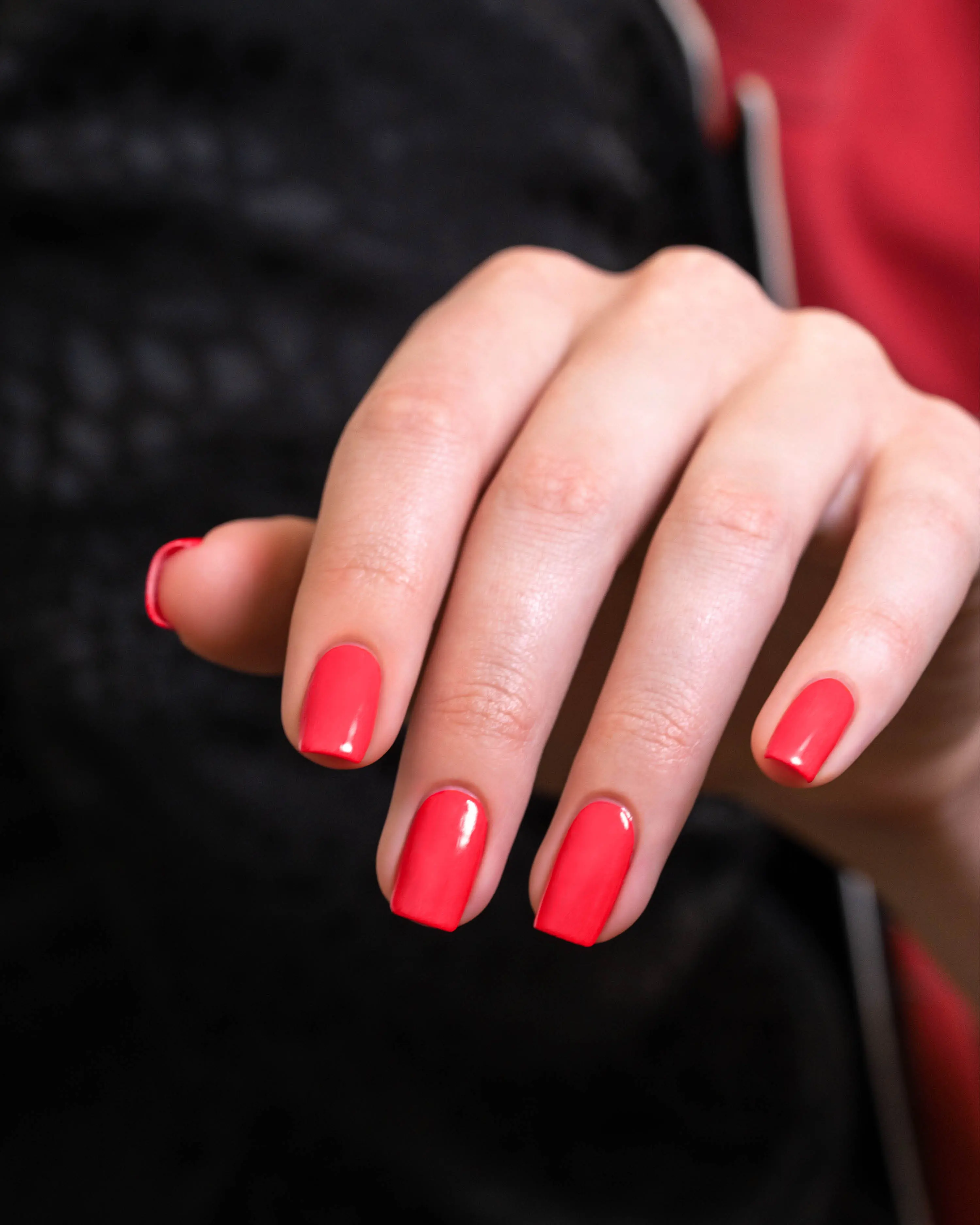 Morgan Taylor Hip Hot Coral - Hot Coral Pearl, Professional Lacquer, Vibrant, Chip-Resistant, Fast-Drying, Long-Lasting, High-Shine, Perfect for Manicures & Pedicure, 15mL.