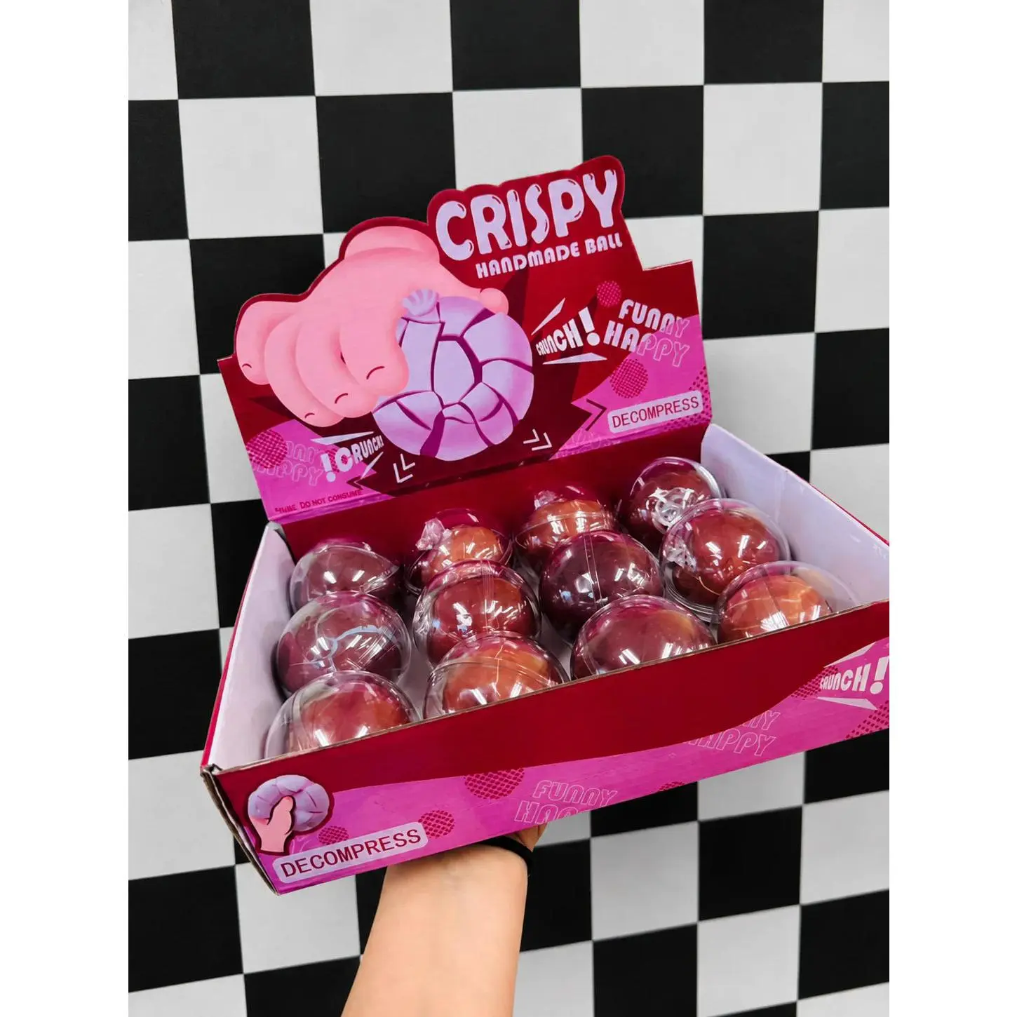 Crackle ball squish