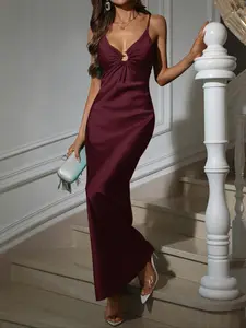 Sexy European Style Women's Spaghetti Strap Sleeveless Dress, Chest Cut Out Design, Perfect for Vacation Evening Parties