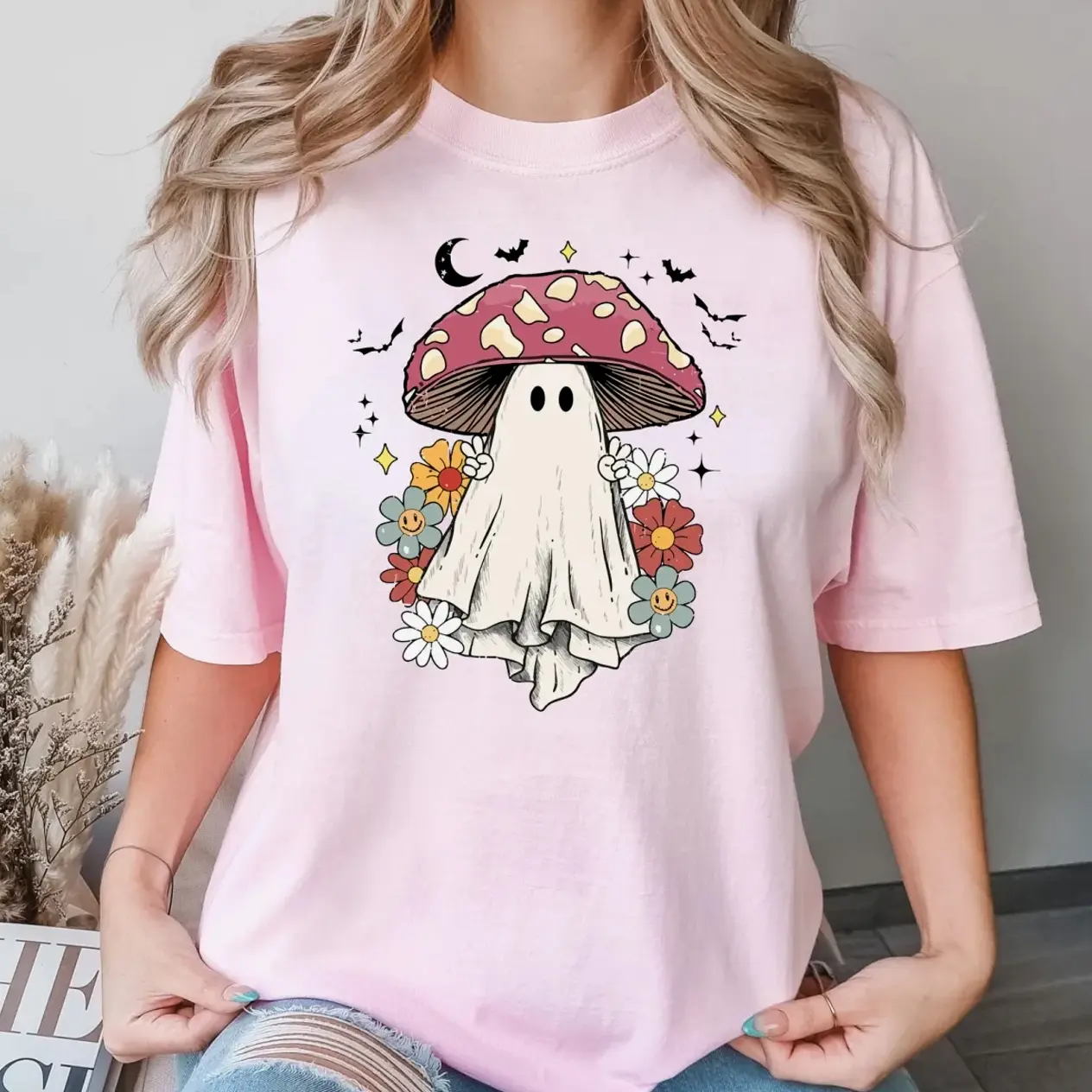 Comfort Colors® Men's Round Neck Basic Everyday Casual Minimalist Mushroom T-Shirt, Nature Lover Tee (Unisex Fit)
