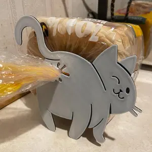 3 Pcs Cat Butt Bread Clip - 3D Printed Humorous Kitchen Gadget - Plastic Bag Holder for Bread & Snacks - Cute Animal Pantry Storage Accessory - Quirky Home Decor Gift - Playful Design - Lightweight Accessory - Pet Lovers