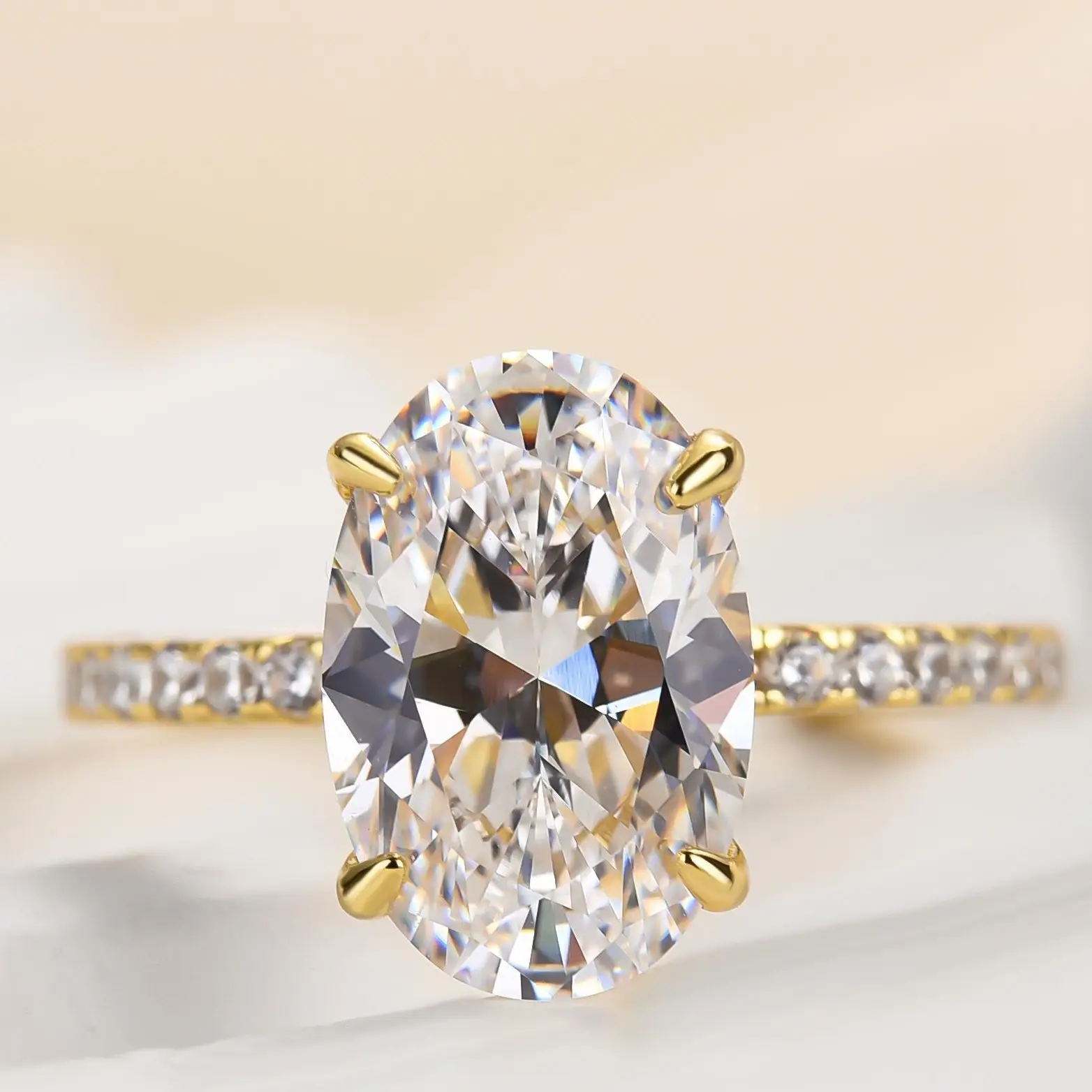 Effinny Jewelry 3.5ct Oval Cut S925 Sterling Silver Engagement Ring, 5A Grade Cubic Zirconia Promise Ring for Women Center Stone Brilliance