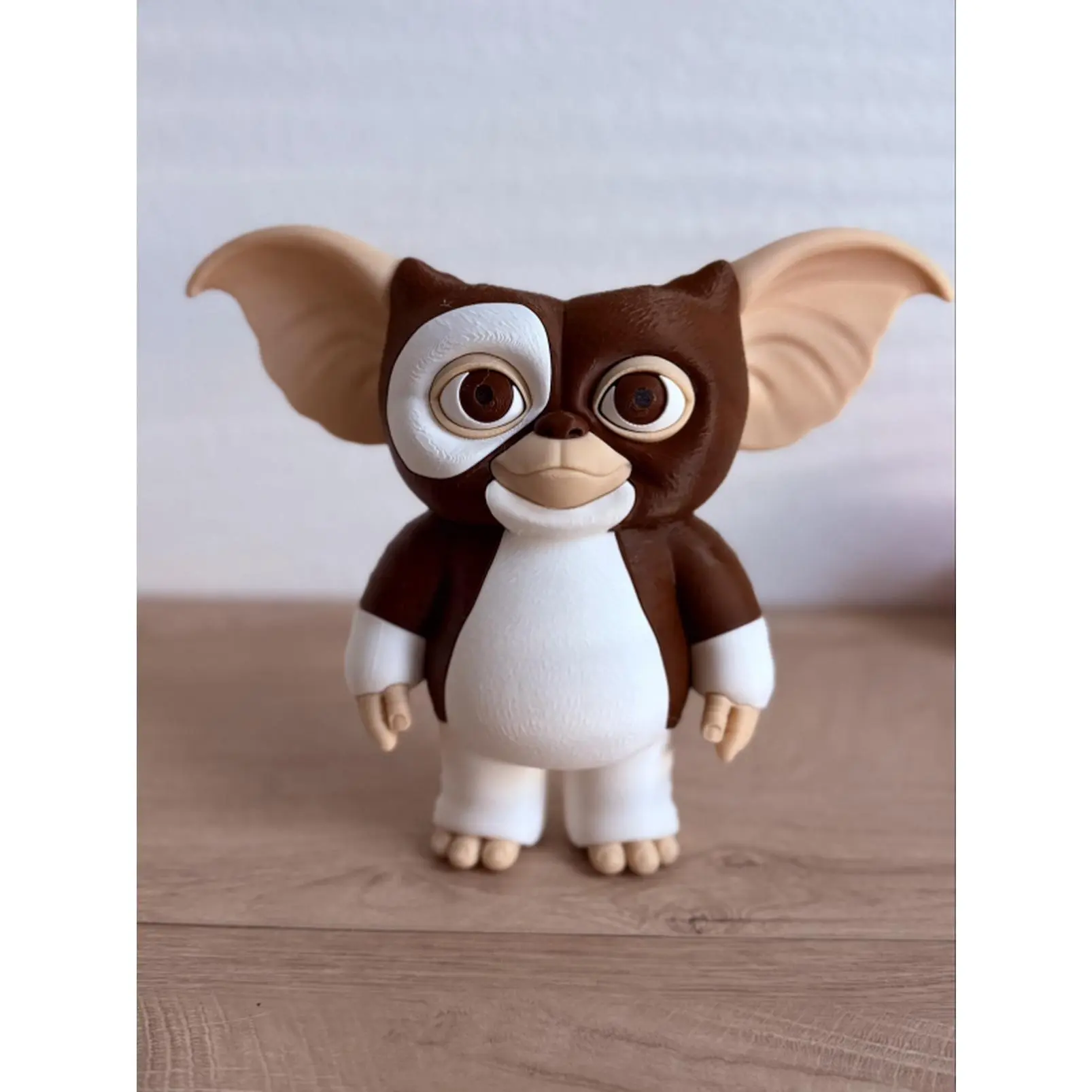 Gremlins Figurine Collectible Toy with Large Ears and Brown Color