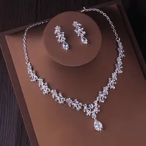 Wedding Bridal Jewelry Set with Necklace + Earrings, Synthetic Zirconia Rhinestone Chain, Wedding Banquet Party Necklace and Earrings Set