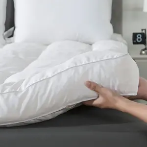 5 inch Memory Foam Mattress Topper Queen Size for Back Pain, Soft Breathable Cover, Comfort Supportive Pillow Top Mattress Topper, 2000GSM Fluffy Shredded