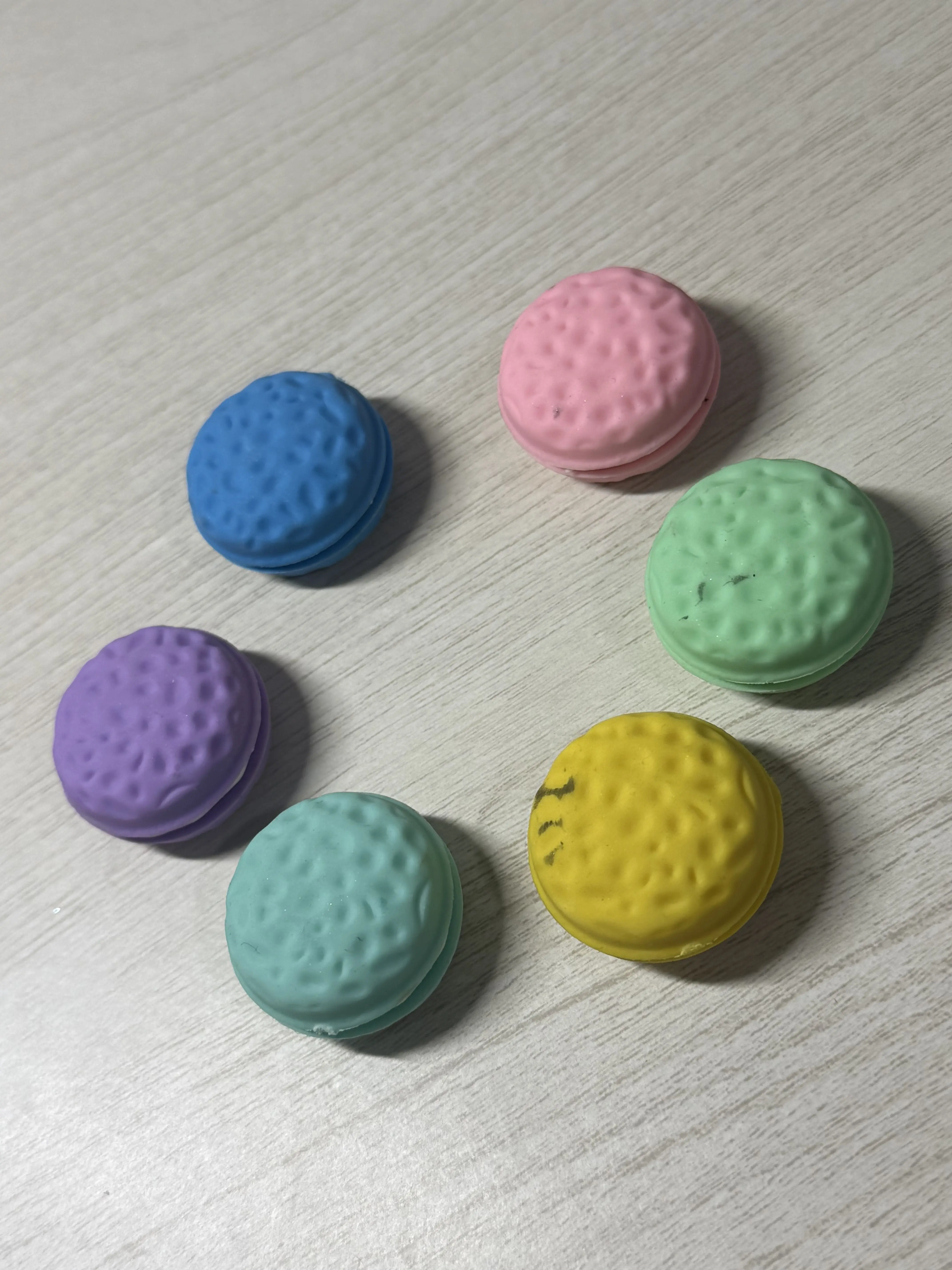 Macaroon erasers