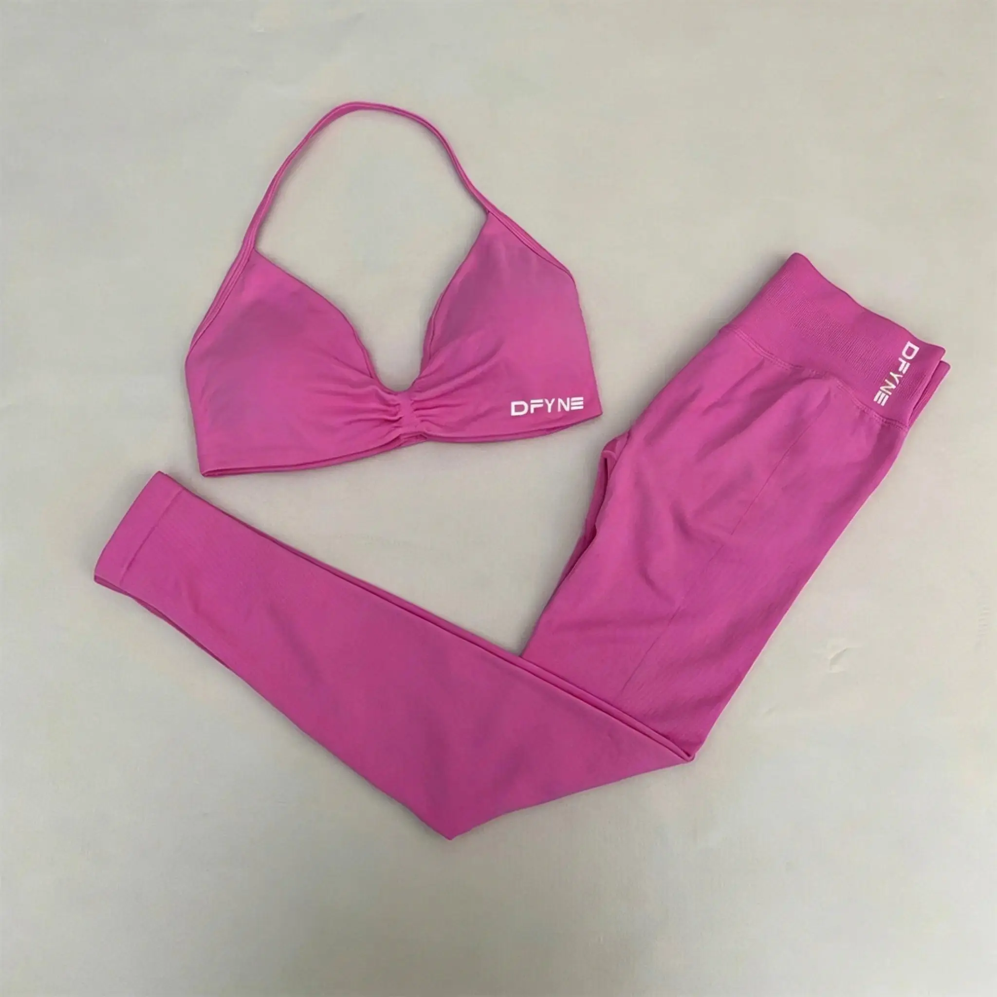 DFYNE Seamless Leggings and Bra Set for Women - High Waisted Tummy Control Yoga Pants & Matching Sports Bra, 2 Piece Workout Gym Outfit
