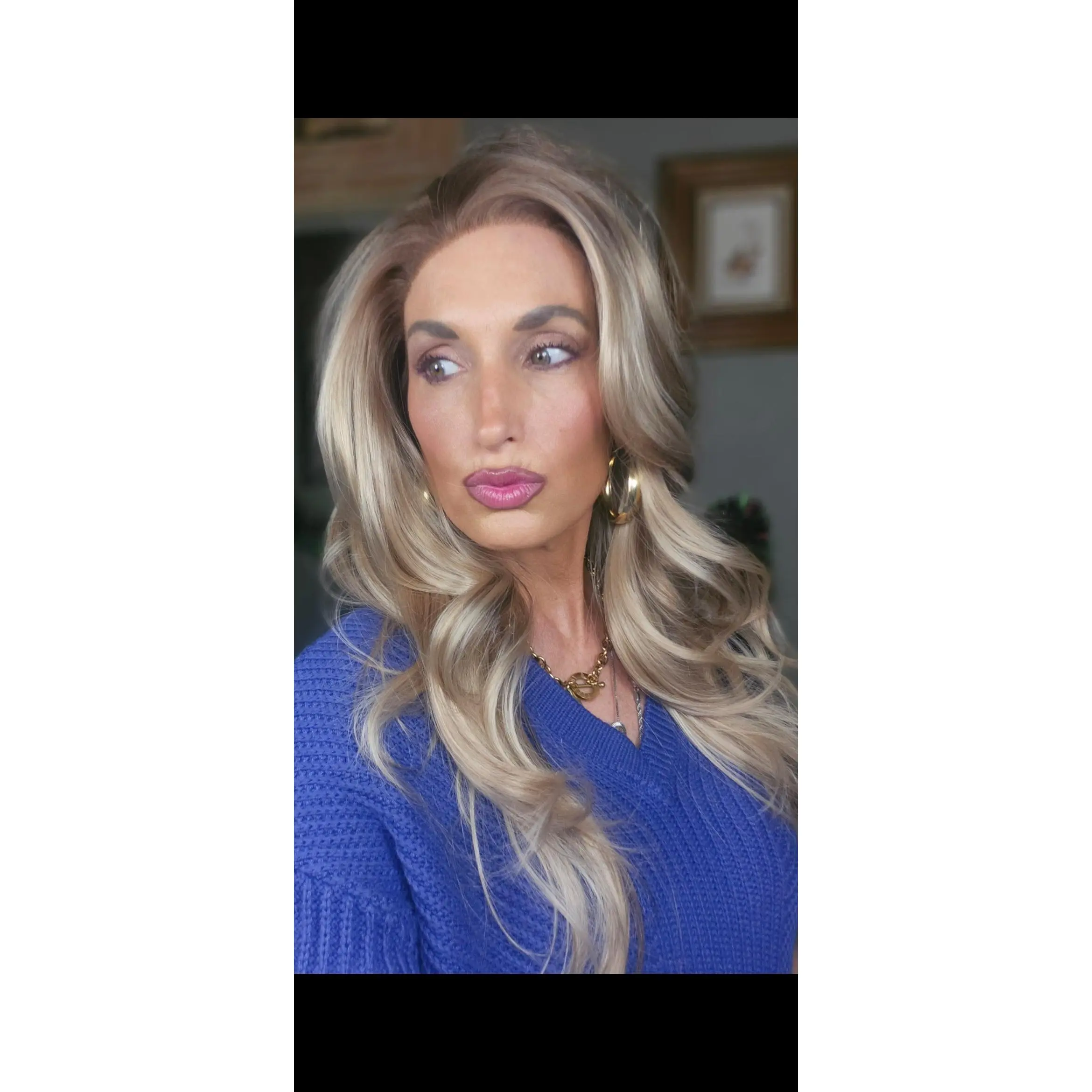 CARKIRA Marilyn 22-Inch Loose Wave Synthetic Lace Front Wig for Women - Chocolate Swirl Blonde Ombre, 13x4 Lace Part, Natural Line, Heat Resistant, Dimensional Blend, Medium Cap, Realistic Scalp, for Everyday & Special Occasion Wear