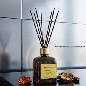 Golden Oud Aura Reed Diffuser, Luxury Home Fragrance Diffuser with Oud, Black Fig & Cedarwood, Long Lasting Home Scent, Premium Reed Diffuser Set