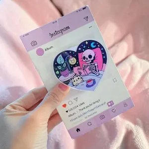 Skeleton & Cat Magnetic Phone Stand: Cute Heart-Shaped Phone Grip, Nighttime Skeleton Reading with Cat, Kawaii Magsafe Phone Holder