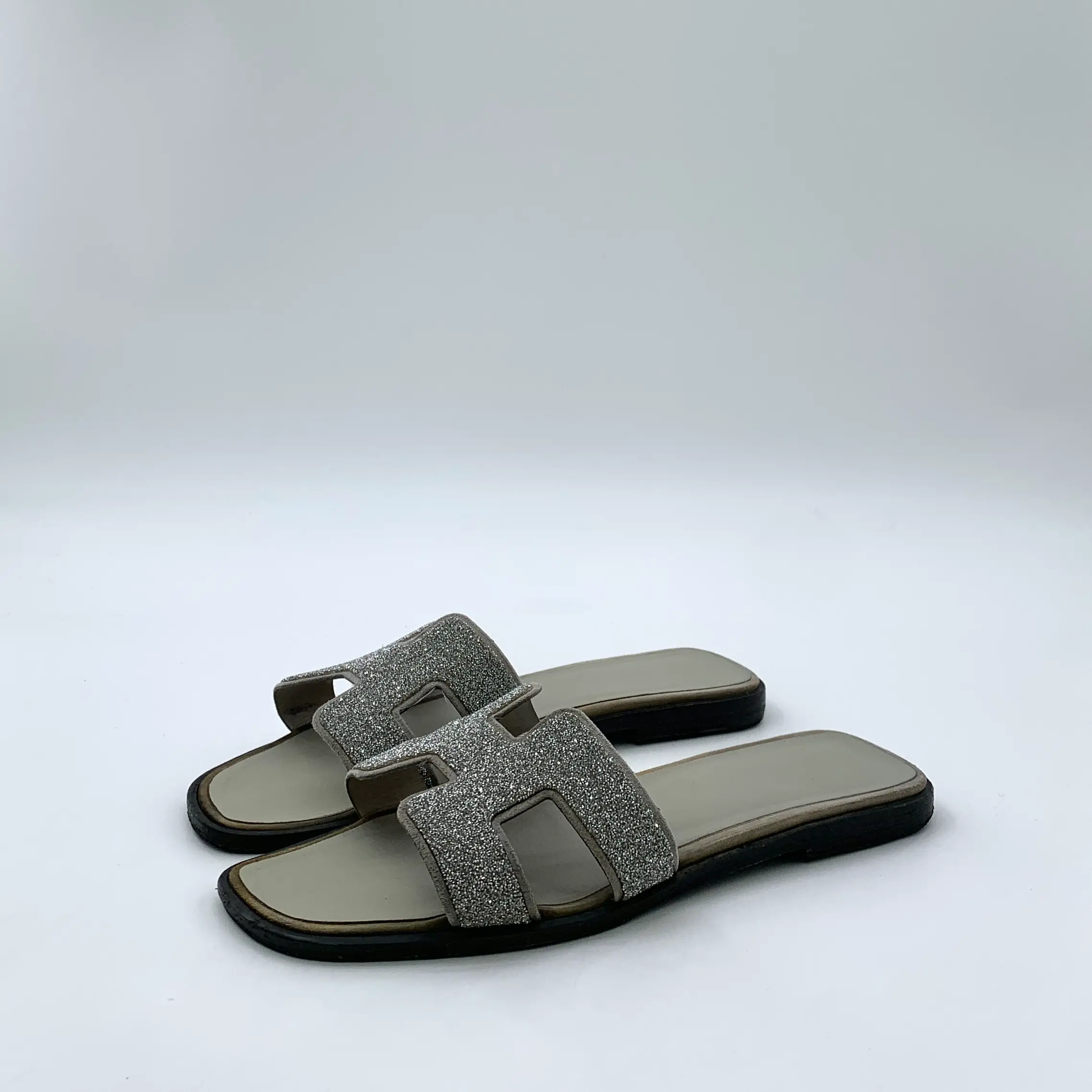 RDLT-Hermes Oran Greige Crystal H Flat Slides Size 37.5-J36064