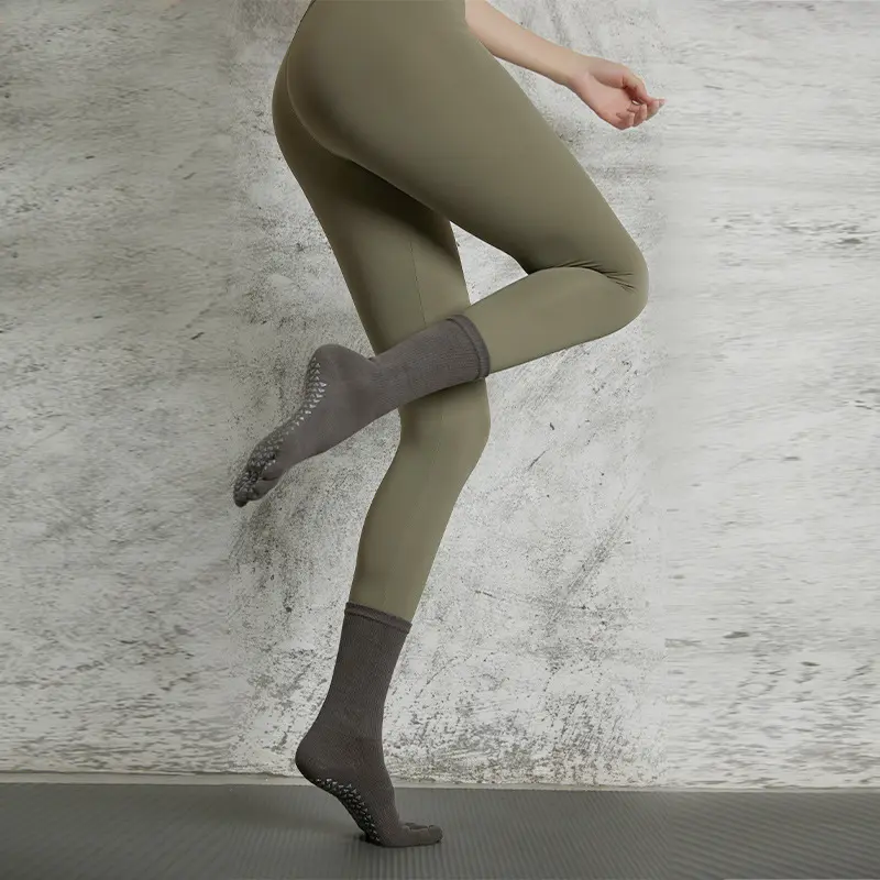 Dark gray [mid-tube five-finger] 2 pairs