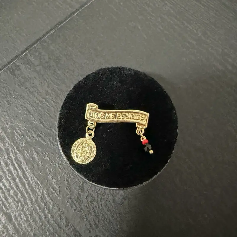 10K Gold Azabache Brooch, Men's Accessories, Unisex Collar Clip with Locking Back and Back Clip