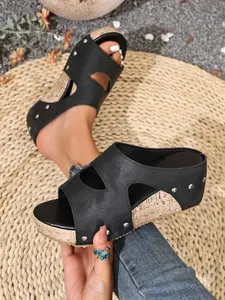 Women's new fashion trendy wedge sandals, open-toe chunky heel thick-soled beach sandals, simple and comfortable versatile slip-on casual sandals, suitable for daily casual wear and summer vacation outfits, a must-have gift.