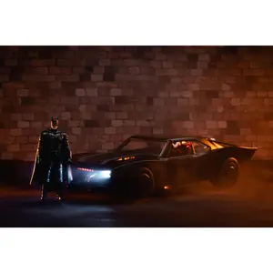 The Batman (2022) Batmobile & Batman, 1:18 Scale Vehicle & 3.75" Figure