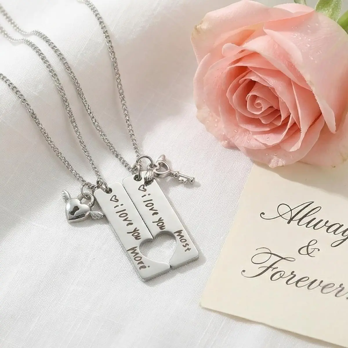Unisex Stainless Steel Engraved Geometric Heart Key Lock Pendant Matching Couple Necklaces Set of 2, Casual Daily Meaningful Gifts for Him/Her, Couple-Themed Costume Jewelry, Couple-Themed Necklaces