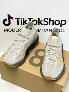 Walking on Comfort Clouds Versatile Athletic, Athletic Lightweight Running Sneakers Launched, Innovative upper material offers cloud-like flexible wrapping, The translucent cushioned outsole absorbs impact effectively, defining all-day lightness and ease