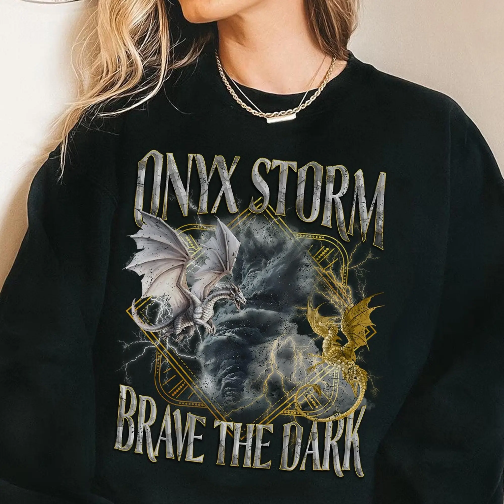 Onyx Storm Brave The Dark Sweatshirt  Violet Sorrengail Dragon Rider  Basgiath War College Xaden Riorson Fourth Wing Series Merch For Fans