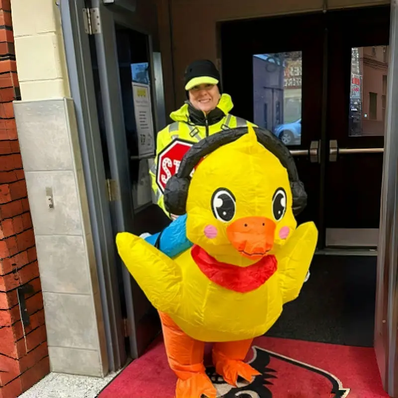 Adult Inflatable Duck Costume, Fun Halloween, Comfortable Easy Wear Design, Perfect for Parties & Role-Playing Games