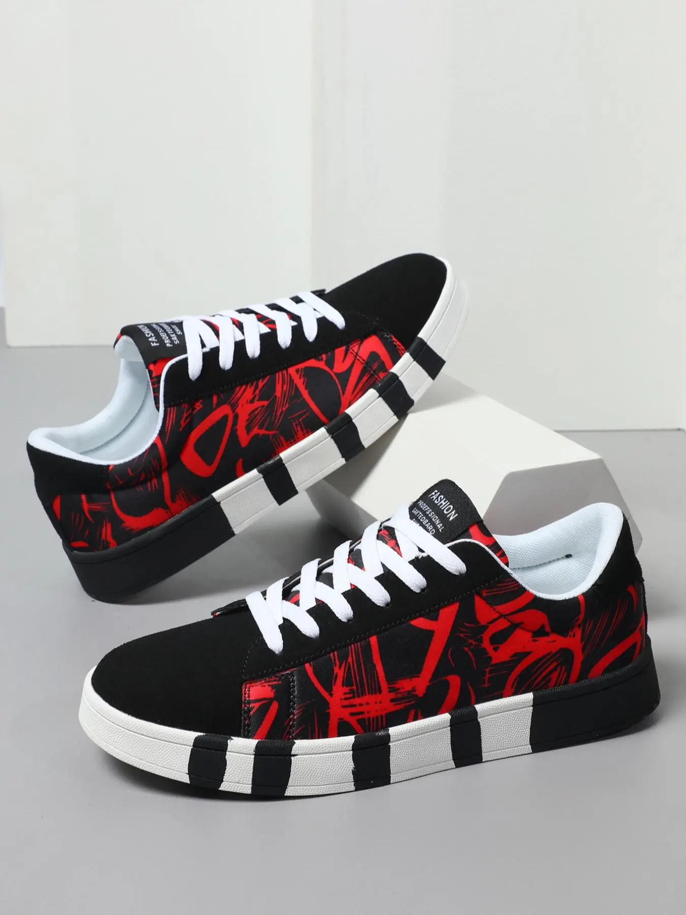 Men's Fashionable Colorblock Letter Patched Design Lace Up Front Low Top Skate Sneakers, Casual Outdoor Sports Walking Shoes