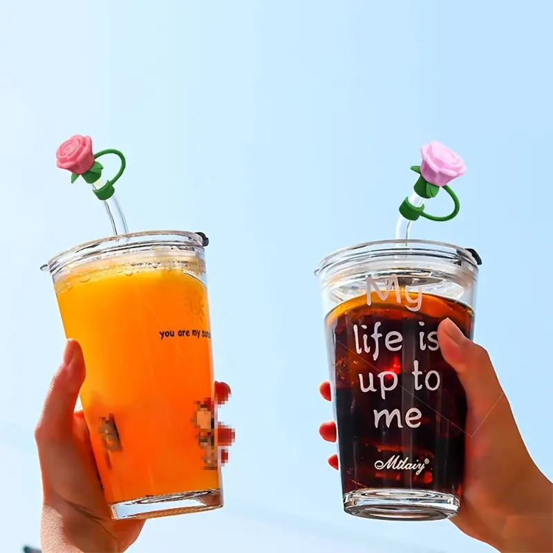 2pcs Rose straw top, cartoon sports cup lid, dust-proof drink accessories.