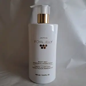 JAFRA Royal Jelly Body Milk Immediate Hydration 13.5 FL OZ 400 ml Cream Corporal Hidratación Inmediata