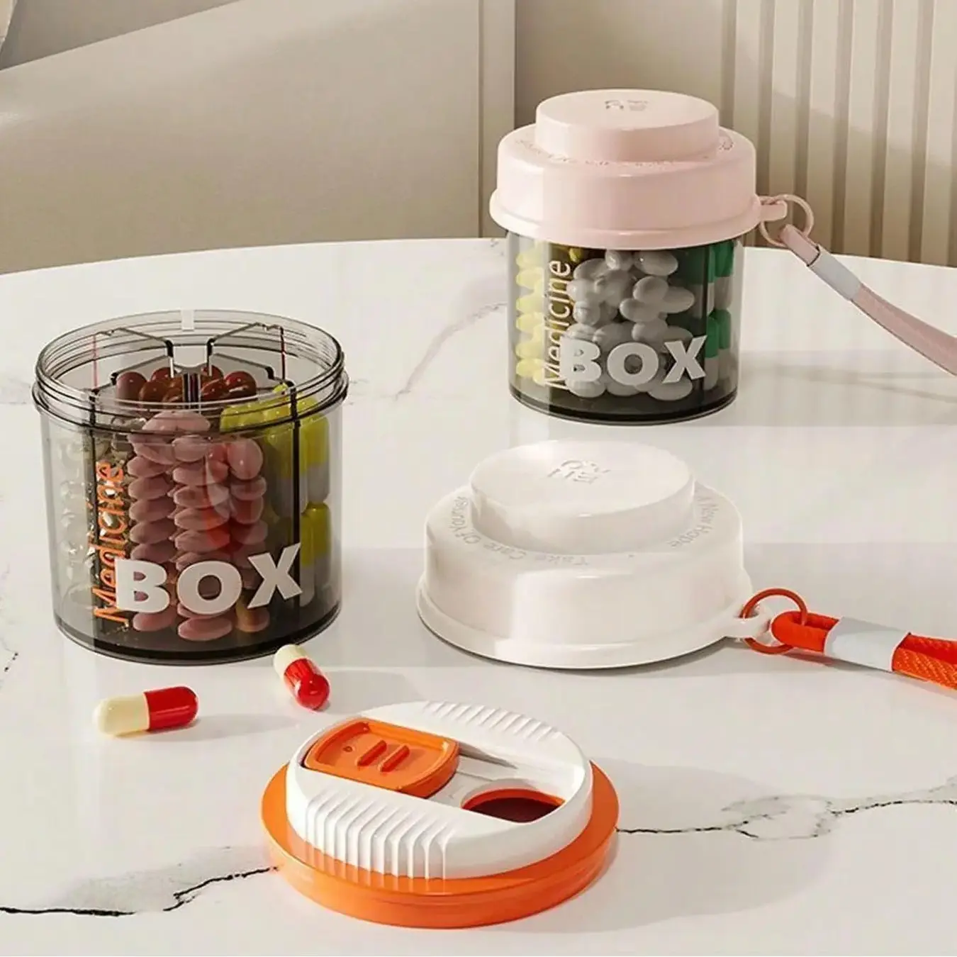 Portable Sealed Pill Organizer Box Travel Medicine Dispenserwith Lanyard Multi-Compartment Vitamin SupplementContainer Daily Moisture-Proof Pill Case weekly pillbox