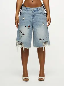 Women's Denim Capri Pants Slim Fit Mid-Waist Button Fly Casual Jeans Bottom, Solid Color Water Washed Design, Perfect for Daily Wear