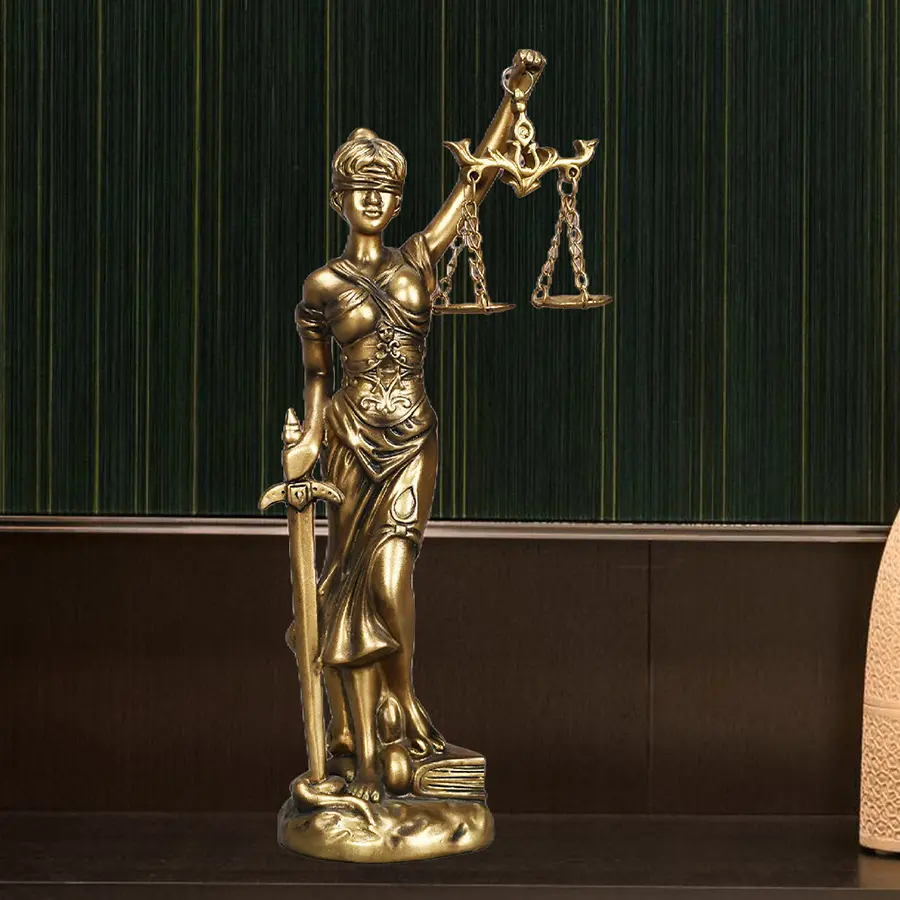 Fairness Goddess Statue Decoration, Decorative Sculptures, Decorative Statues, Figurine, Christmas Gift for Office Bookshelf Living Room, Desktop Statue, Symbol of Justice Holiday Ornament, Home Decor Accessory