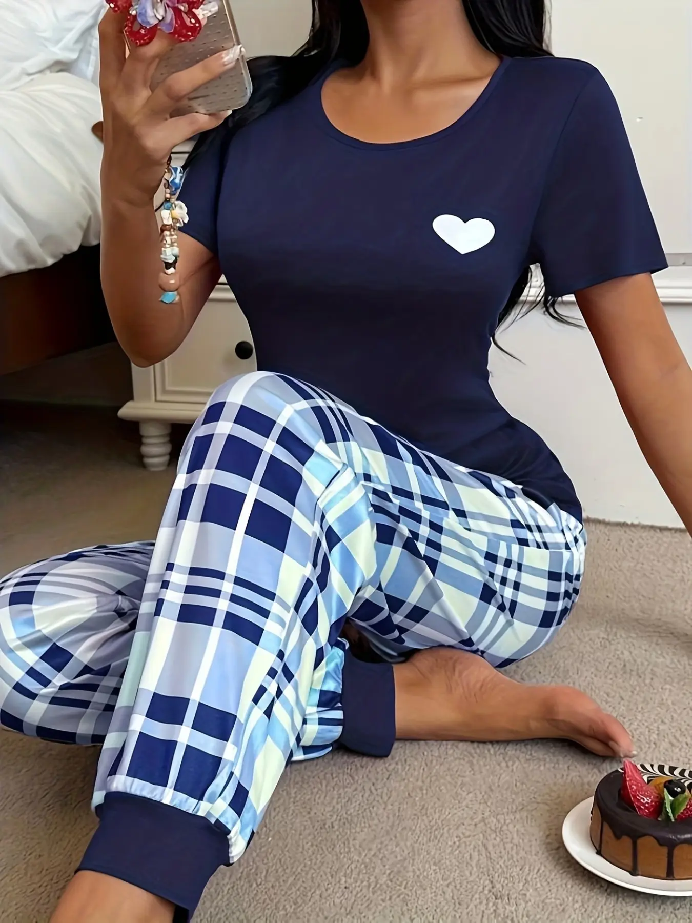 Women's Heart Pattern Tee & Plaid Pants Sleepwear Set, Comfortable Home Wear, Fashionable Daily Night Use, 2-Piece Loungewear and Homewear, Pajama Set, Pj Set