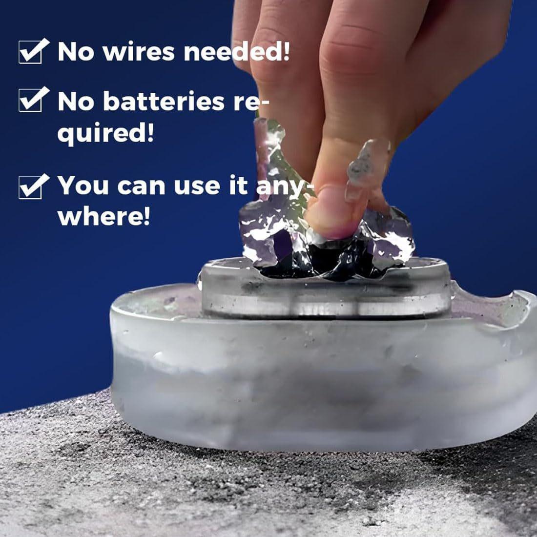 Shaver Cleaner—Cleans razor blades in seconds