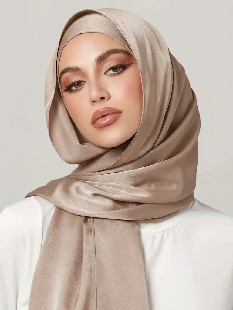 Women's 1pc Premium Soft Shimmer Wrap Scarf - Wrinkle-Resistant Solid Pearlescent Chiffon Shawl, Versatile Daily Hijab (Available in Black, Light Pink, Beige, Wine Red)