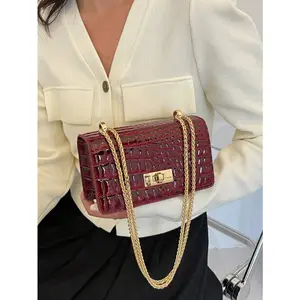 Women's Burgundy Faux Leather Crocodile Embossed Mini Chain Shoulder Bag, Fashionable Burgundy Bag