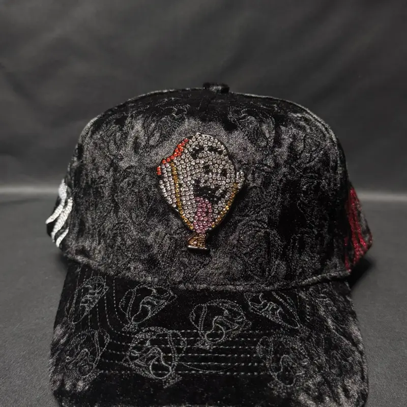 El Boo V2 . Chucky Hats