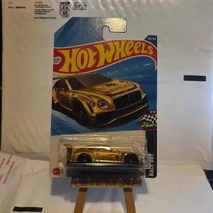 Hot Wheels 2018 Bentley Continental GT3 Die-Cast Model Car - Limited Edition 7/10 - Gold Color - Collectible Toy