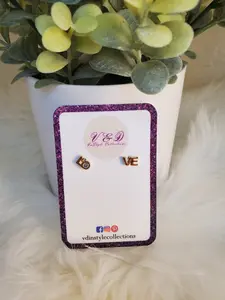 LOVE EARRING