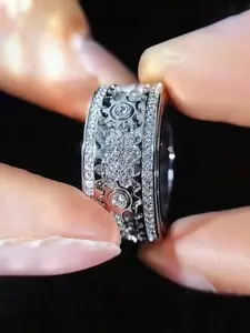 Creative Rotating Gear Design Rhinestone Ring, Elegant Fashion Accessory, Versatile Fine Jewelry, Birthday Gift, Graduation Present