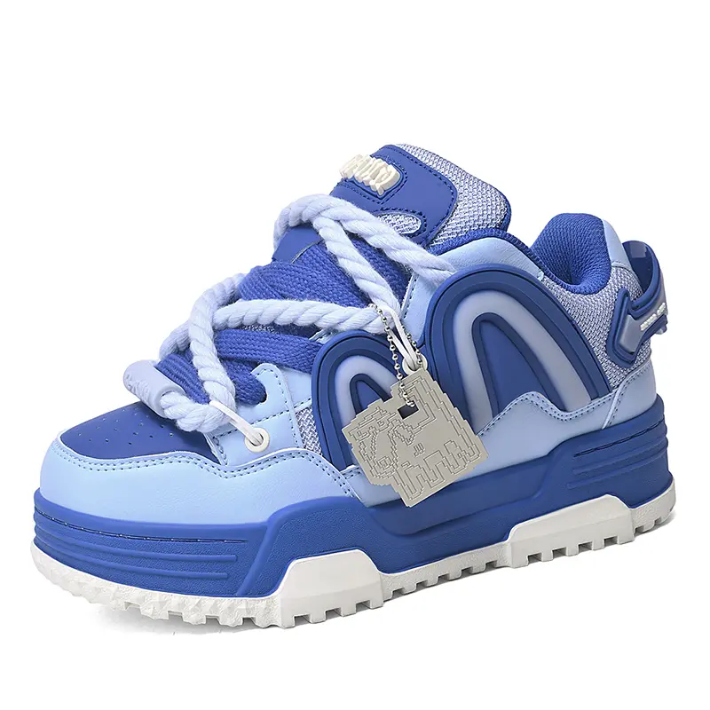 Q-AND Fashionable and Versatile Casual Sporty Skate Shoes Color-block Height-increasing street-style Sweet and Edgy Style Non-slip sole Breathable School-style Warm-keeping Thick sole Couple style Bread-style sneakers