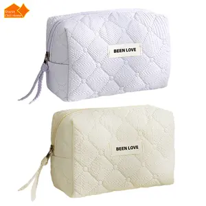 Puffy Quilted Makeup Bag, Large Capacity Travel Cosmetic Organizer, Soft Lightweight Waterproof Toiletry Pouch for Daily, Gym & Travel Use