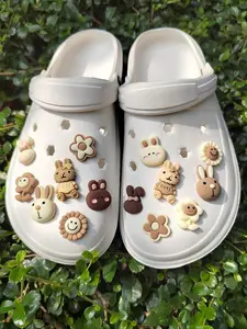 14-Piece Cute Cartoon Rabbit Sunflower Flower Shoe Decor Set, Fits Sandals Beach Shoes Flip Flops, Adorable Footwear Accessories